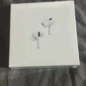 AirPodss PRO 2 - Helt nya bra pris snabb affär