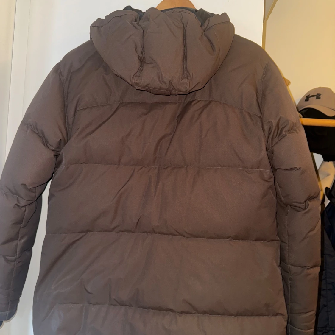 Brun dunjacka från Everest med huva - 1