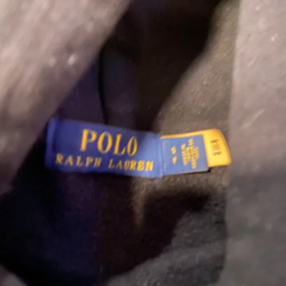 Svart hoodie från Polo Ralph Lauren - 2