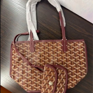 Helt ny väska  - Helt ny väska 