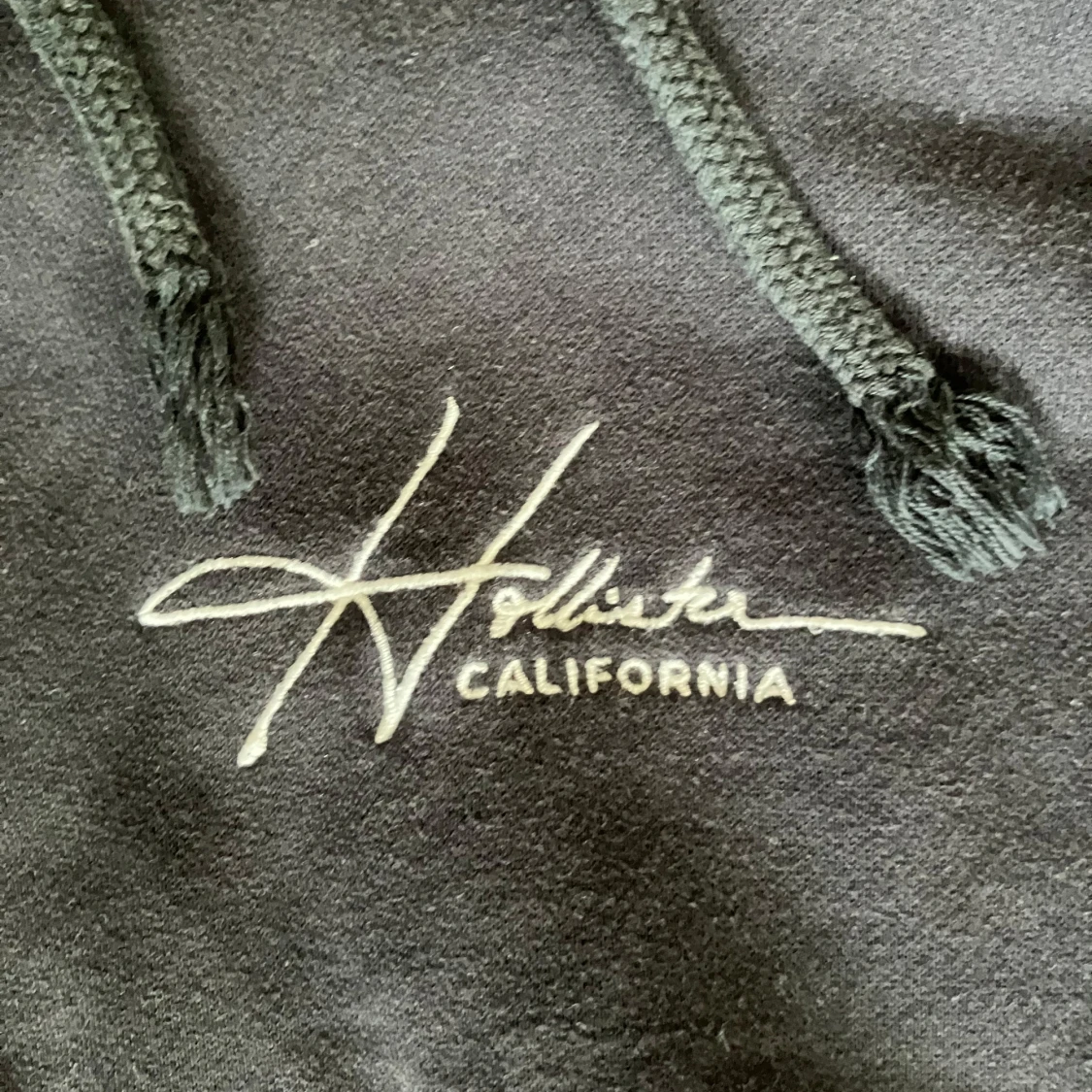 Svart hoodie från Hollister L - 1