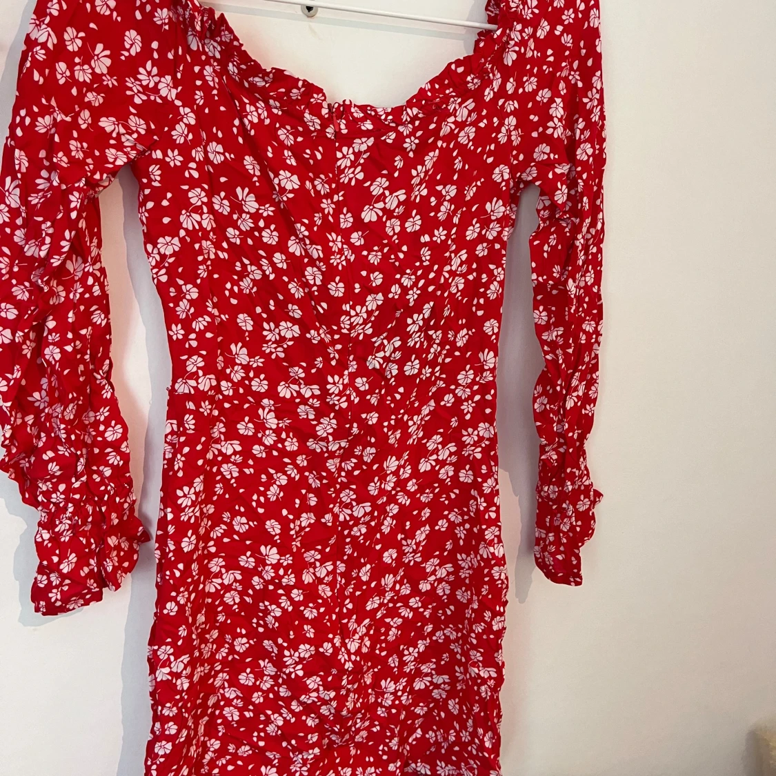 Röd blommig klänning från Parisian - 2