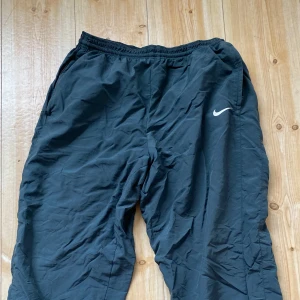 byxor från Nike - Nike byxor