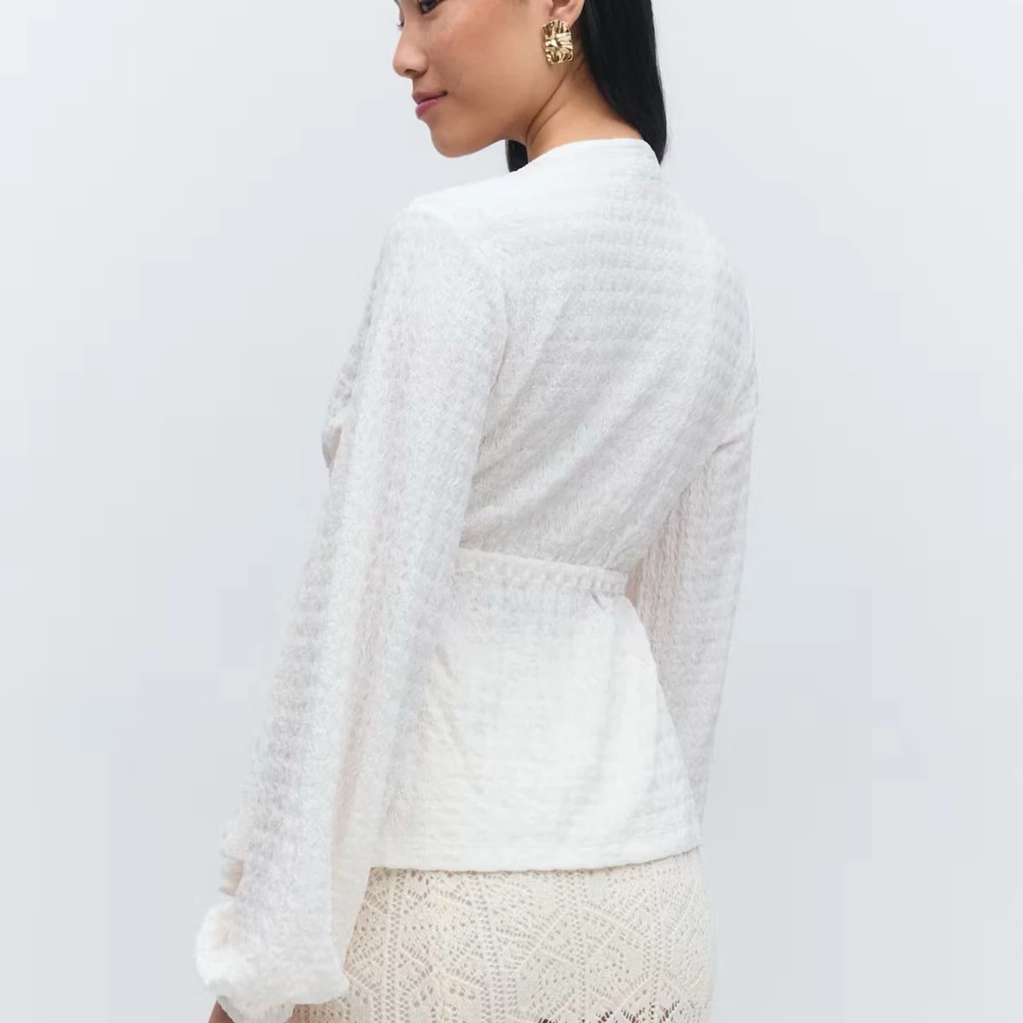 Vit topp med knyte - 1