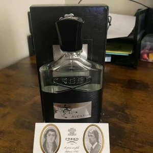 Creed Aventus 100ml - Nästan helt full flaska använt ca 5-10 sprays