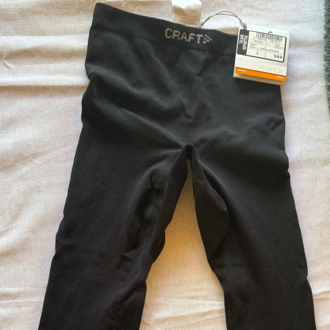 Svarta träningstights från Craft i S