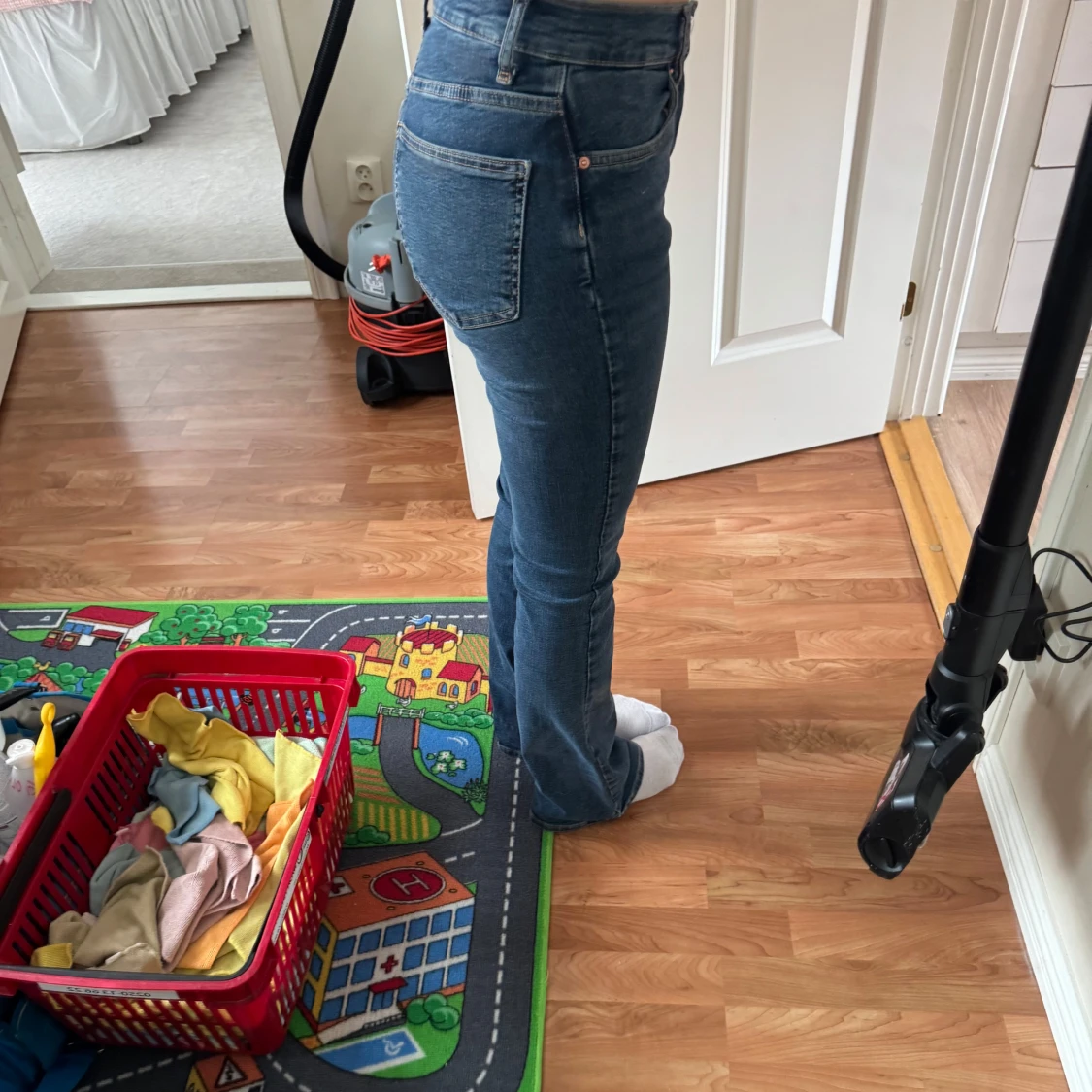 Blå bootcut jeans - 1