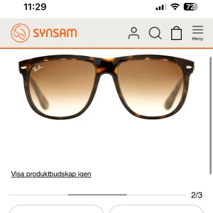 Ray ban boyfriends  - säljer ett par jättesnygga ray bans i modellen boyfriend. De är helt nya då min mamma köpte fel model så jag hjälper henne sälja. Nypris är 1139 kr, säljer för 899 men kan gå ner i pris vid snabb affär. 💞💞