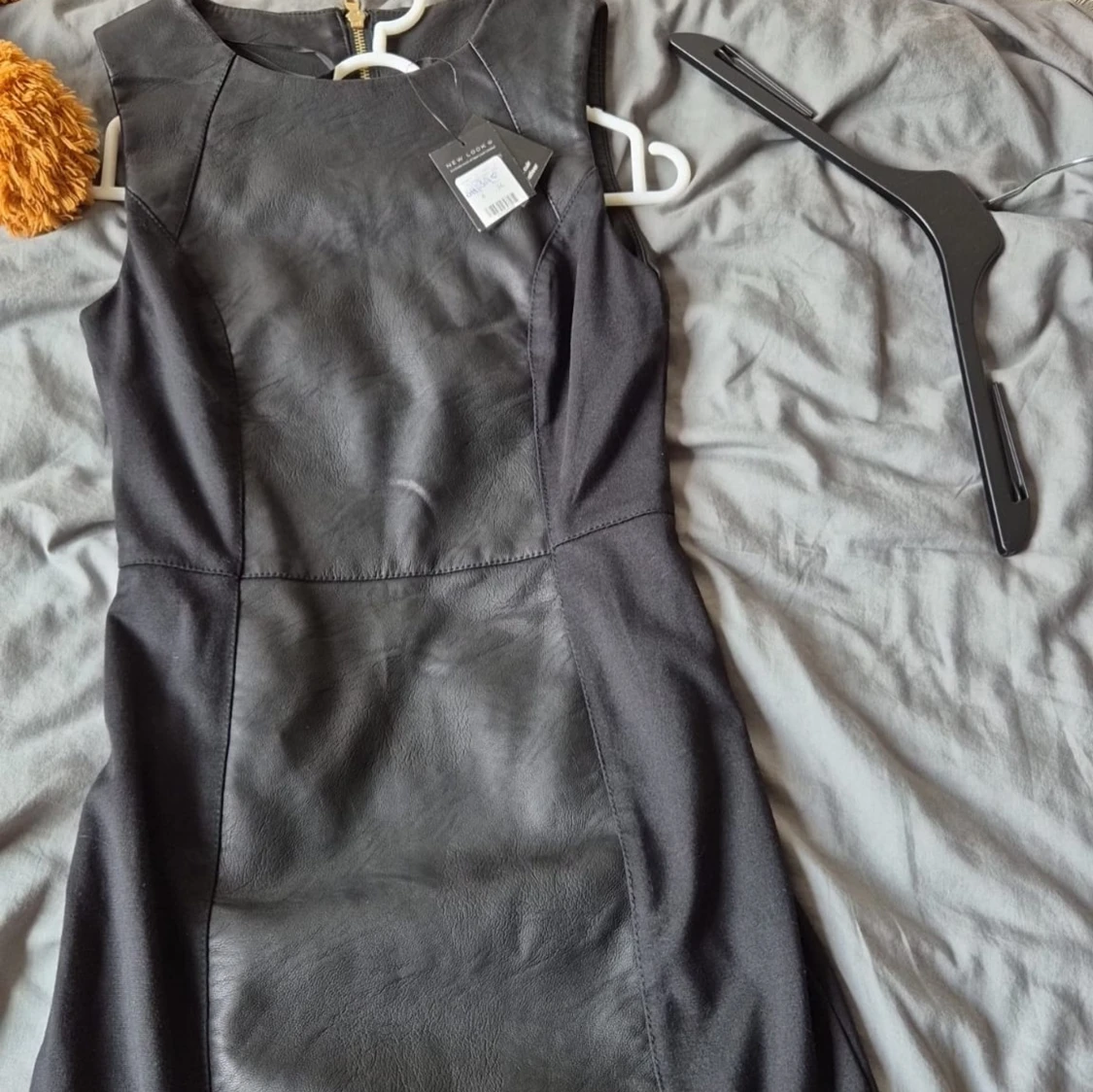 Svart kort klänning från New Look