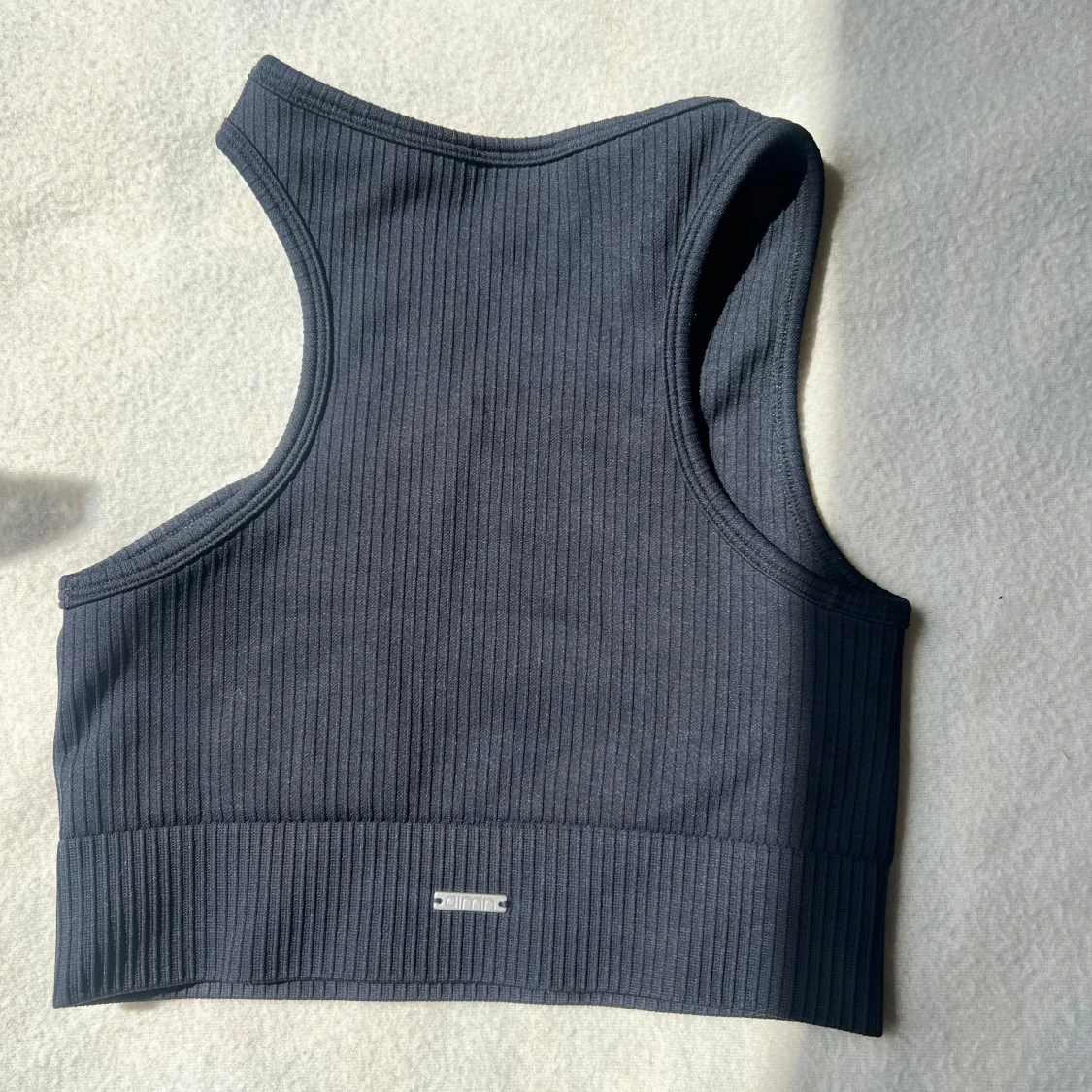 Svart ribbad topp från Aim'n - 1