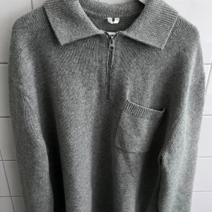 100 % Ull Stickad Tröja - Arket - Storlek L, relaxed fit. 100 % Ull. 