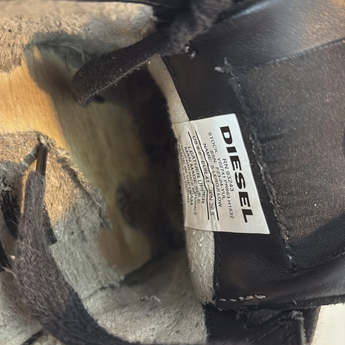 Svarta sneakers från Diesel i skinn - 2