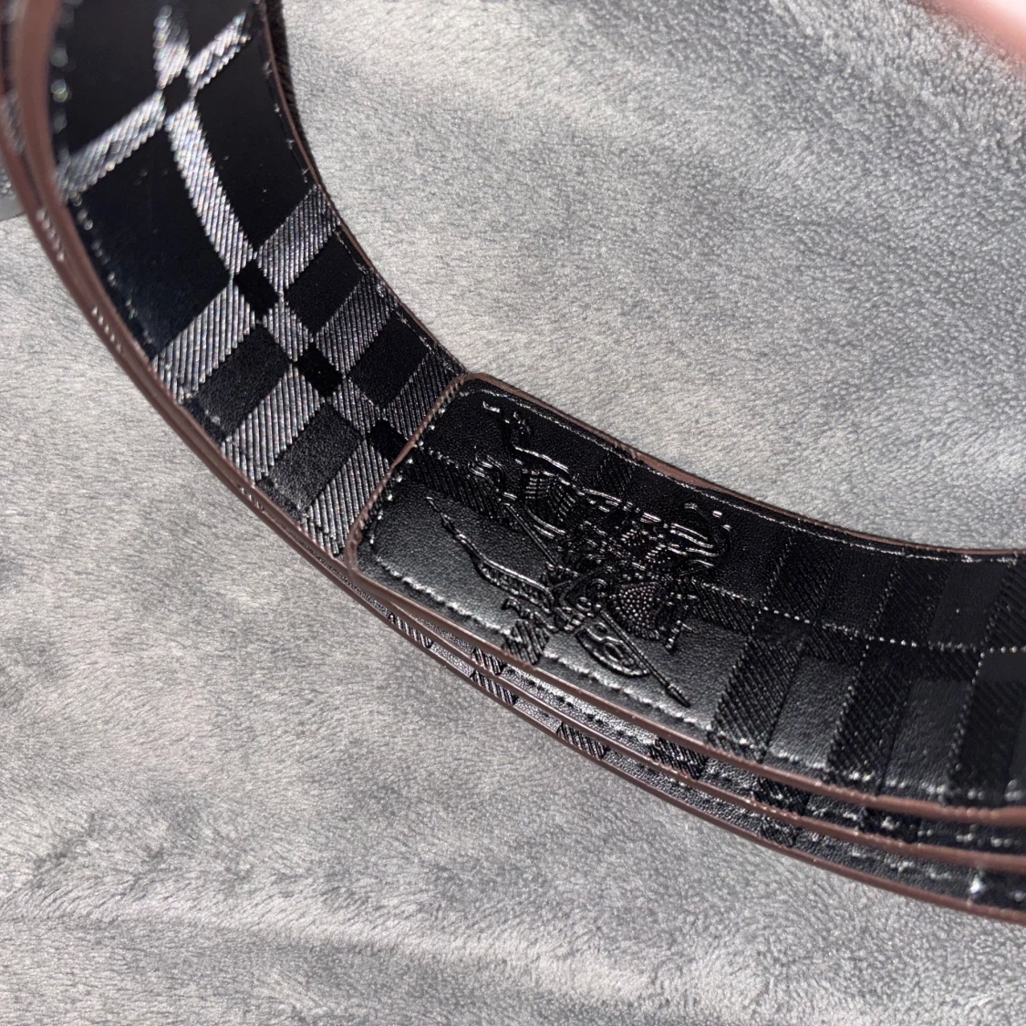 Bälte med Silvrig B logga  - 1