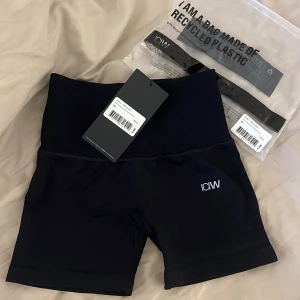 Gym shorts  - Dom är använda 2 gånger. DET ÄR LÅNADE BILDER