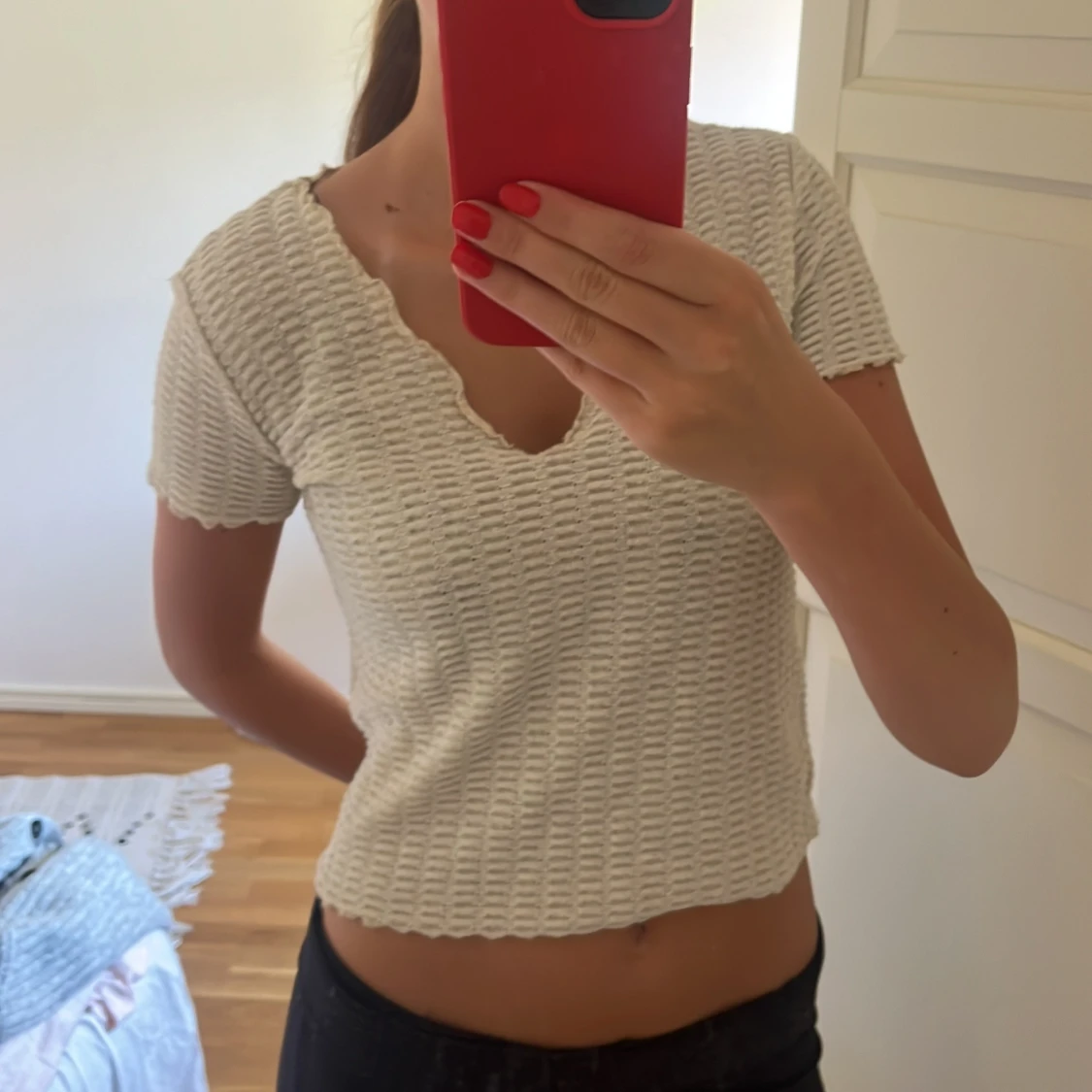 Guldig stickad croppad topp