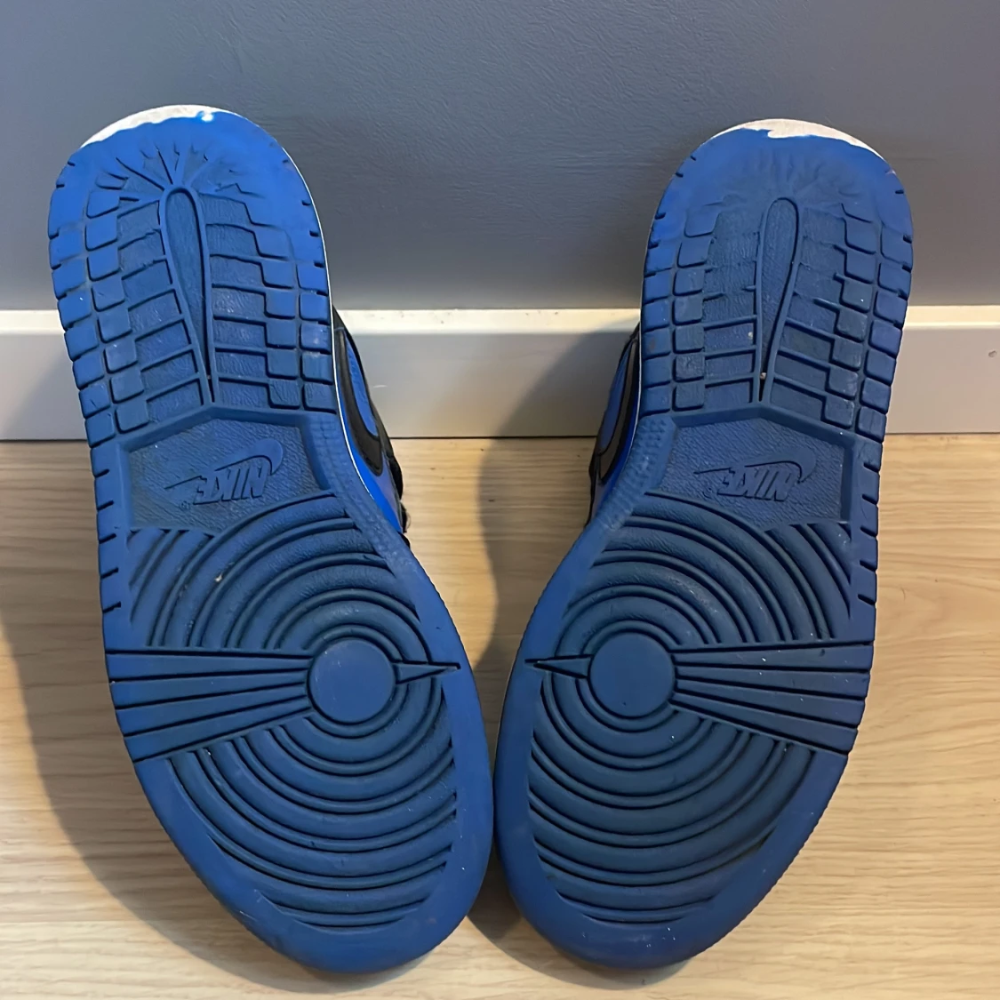 Nike Air Jordan 1 Mid Svart/Blå 37.5 - 4