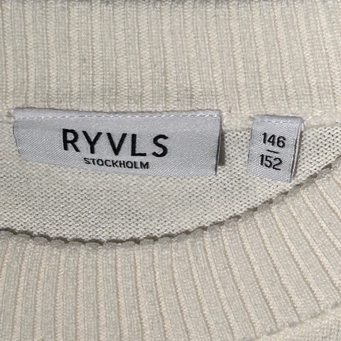 Vit stickad tröja med USA-flagga RYVLS - 2