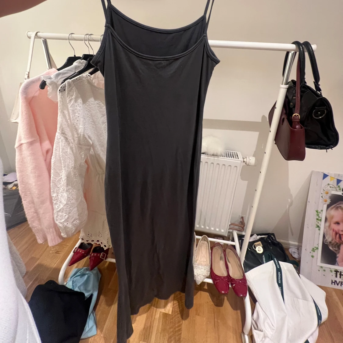 Grå långklänning - 1