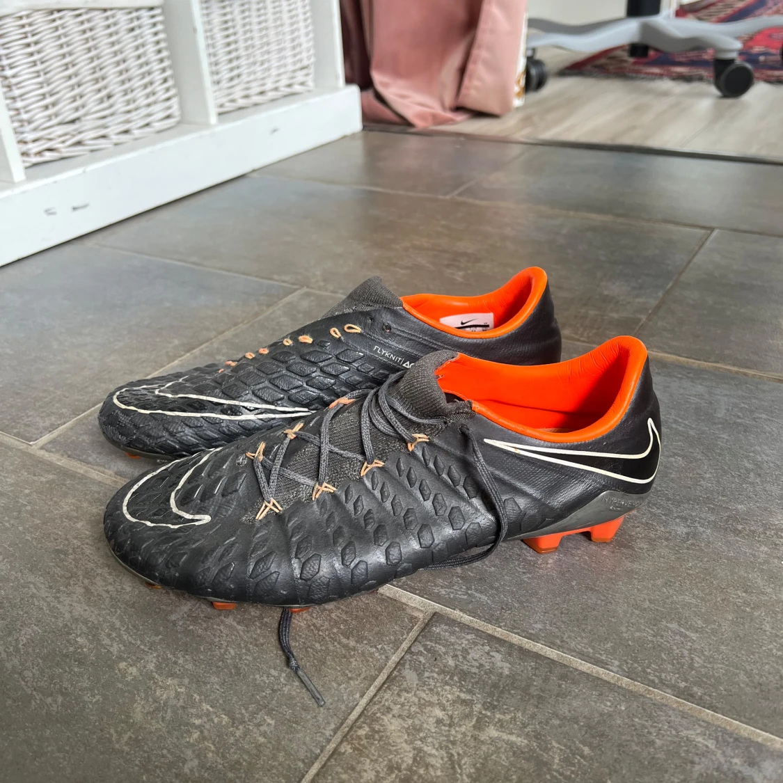 Nike Hypervenom Elite strl 44 fotbollsskor