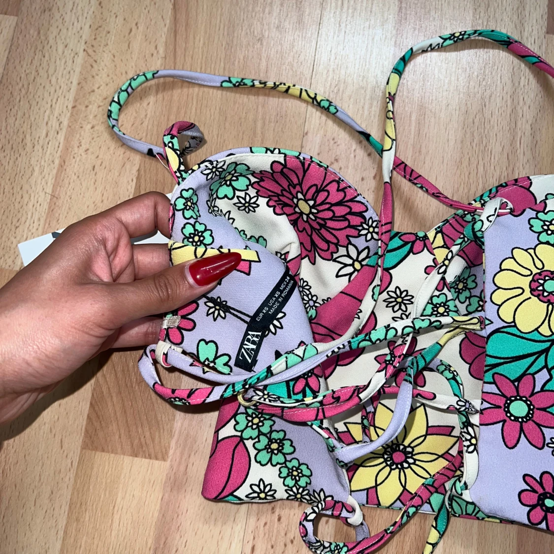 Blommig croppad korsettopp från ZARA - 2