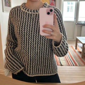 Massimo dutti tröja  - Massimo dutti tröja i mycket bra skick! Köpt för ca 1200kr! 