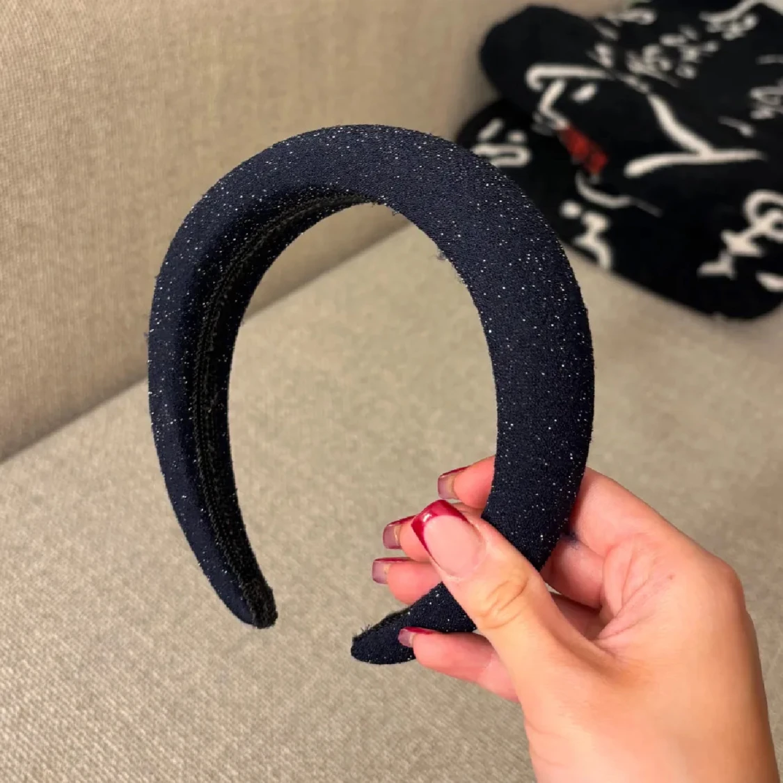 Svart glittrigt diadem