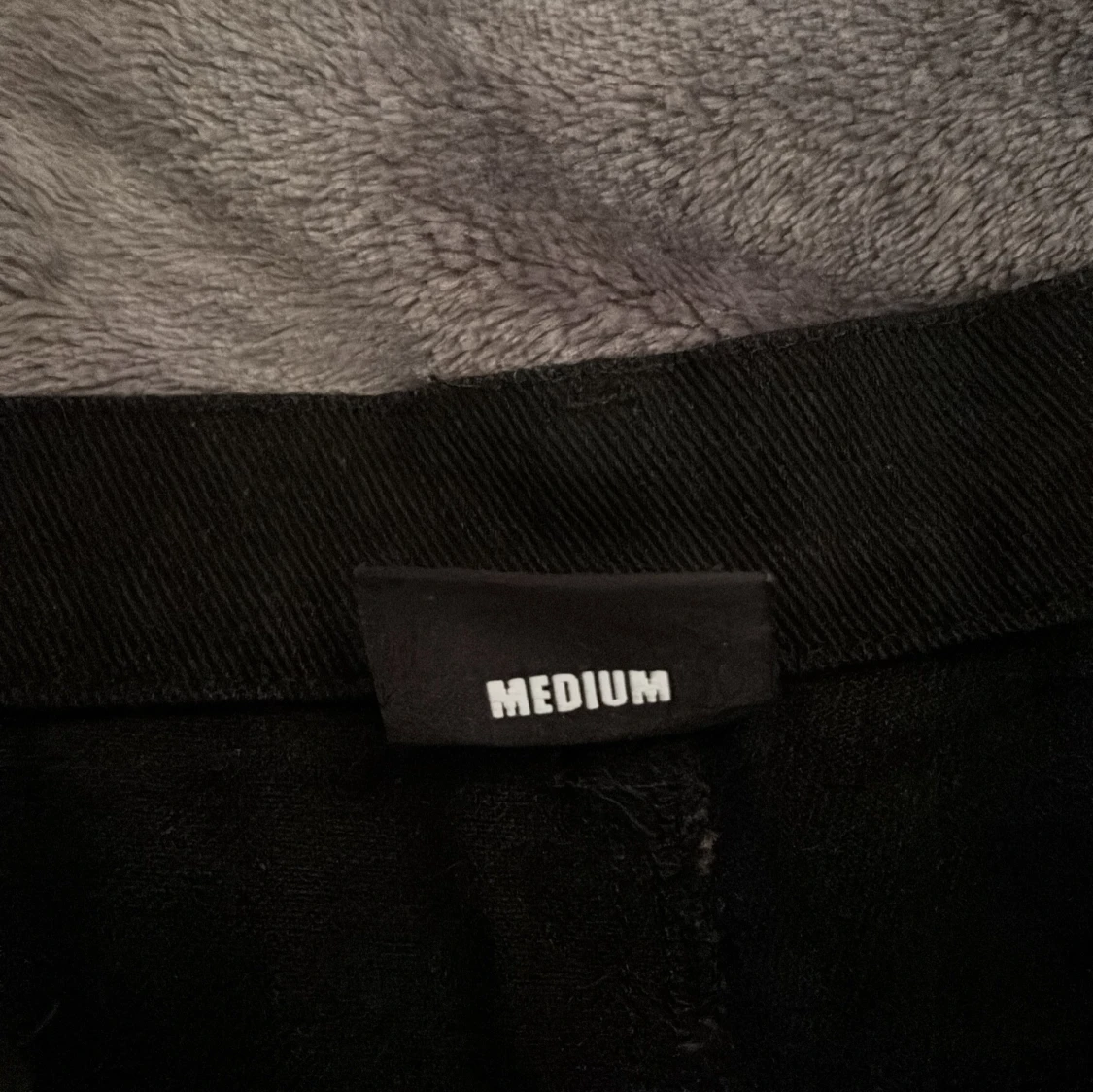 Svarta byxor från Revenge - 3