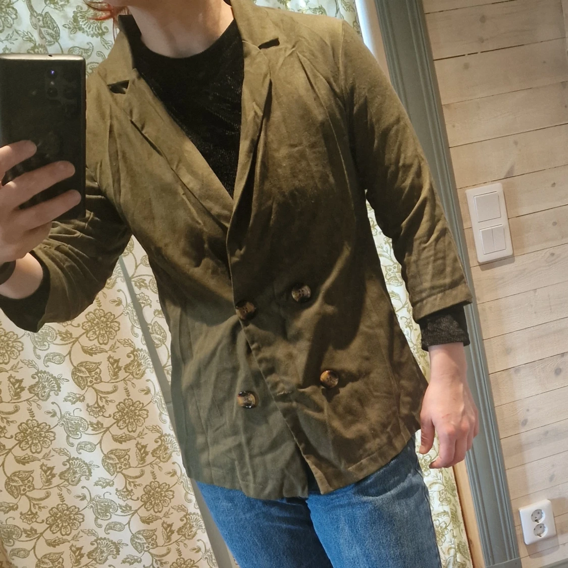 Olivgrön kavaj från Betty - 2