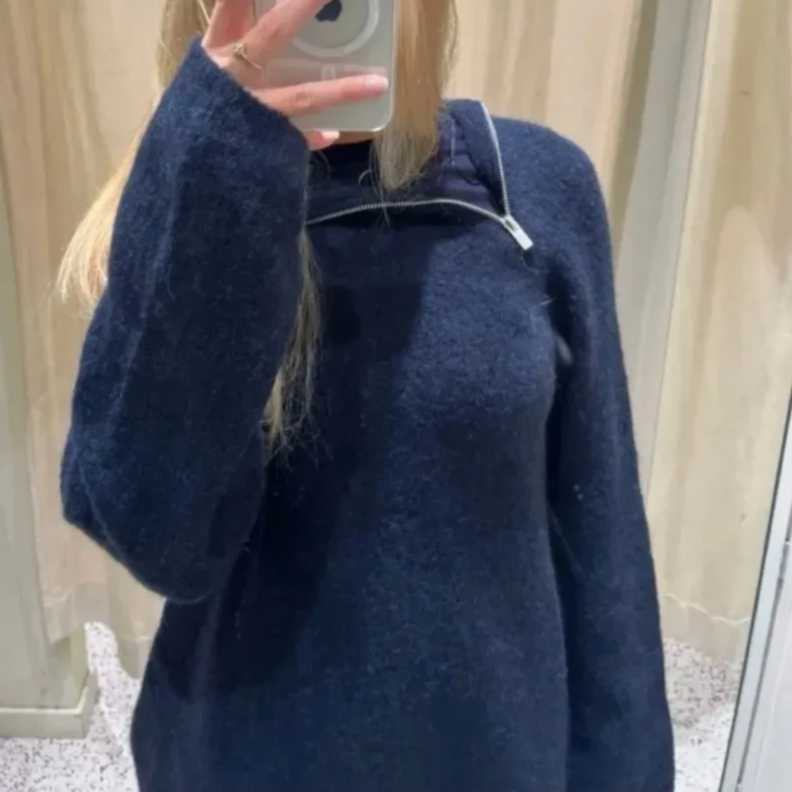 Mörkblå polotröja med dragkedja - 1