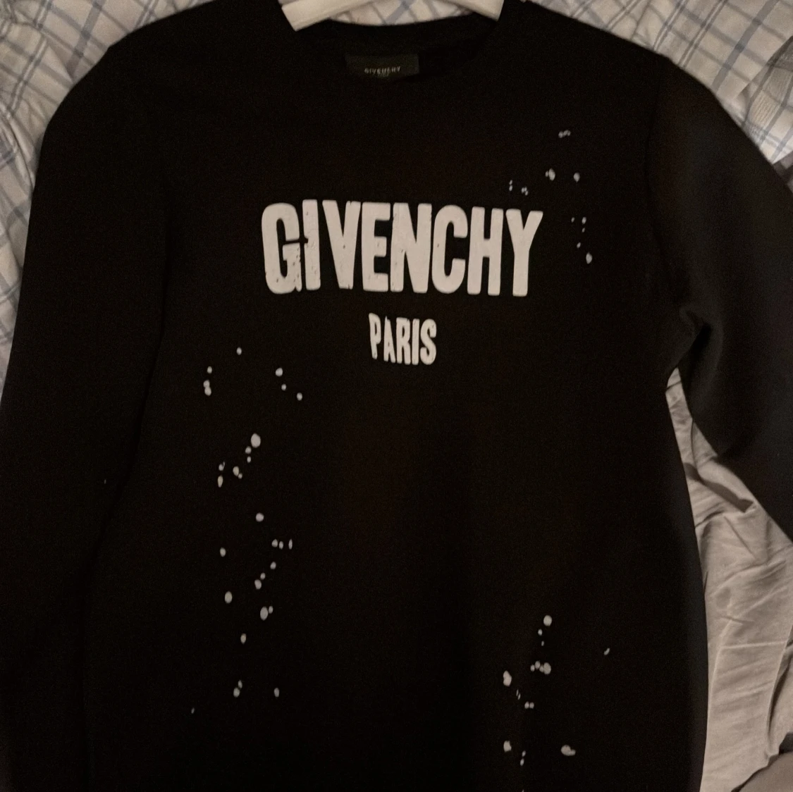 Svart tröja från Givenchy