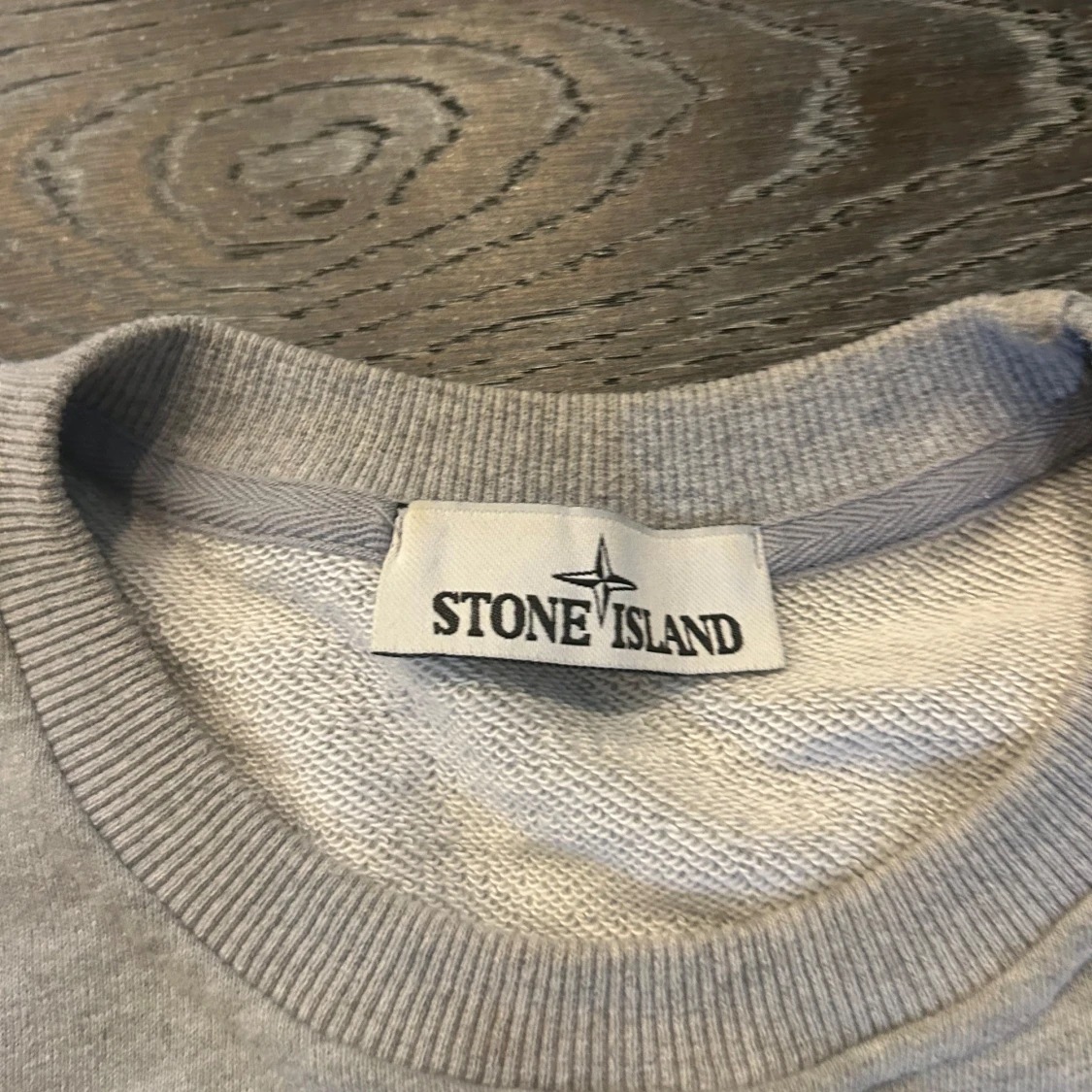 Grå sweatshirt från Stone Island - 2