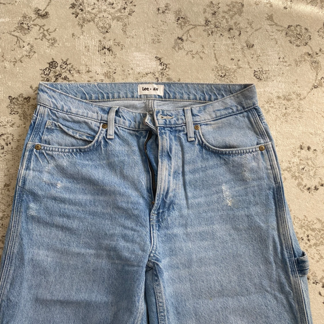 Ljusblå jeans från Lee x H&M - 1