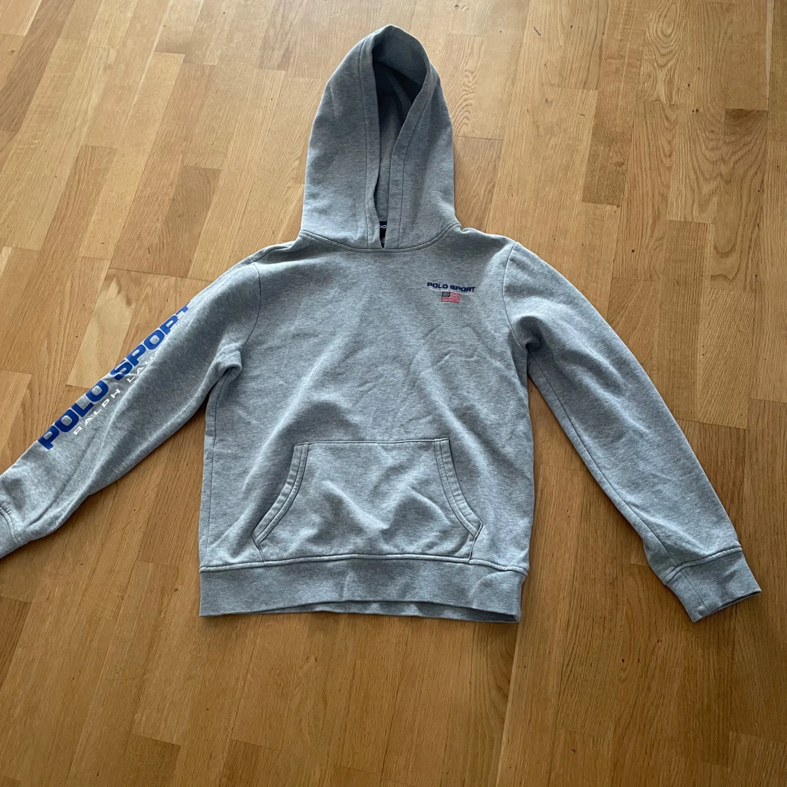 Grå hoodie från Polo Sport Ralph Lauren