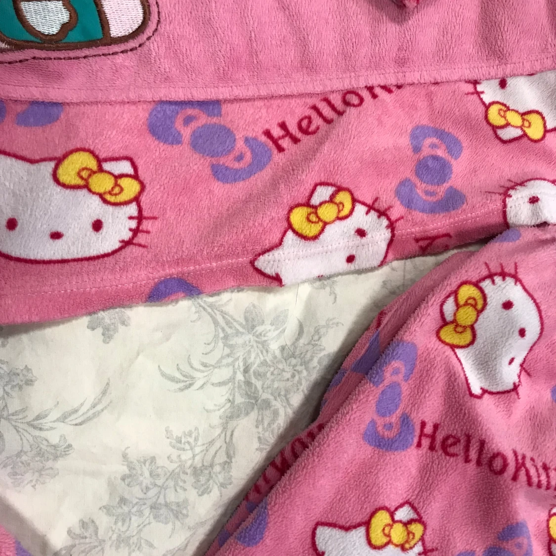 Hello Kitty Barn Sammet Pyjamas  - 1