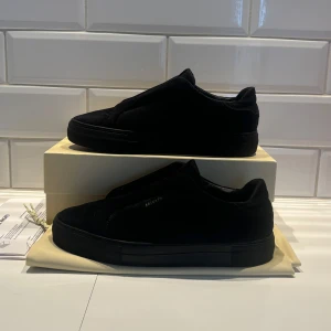 Arigato - Arigato laceless | Storlek 43 | Nypris 3000kr