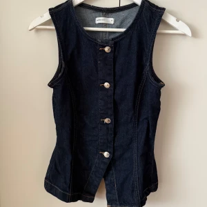 Denim topp - Använd 1 gång, i strl XS💕💕