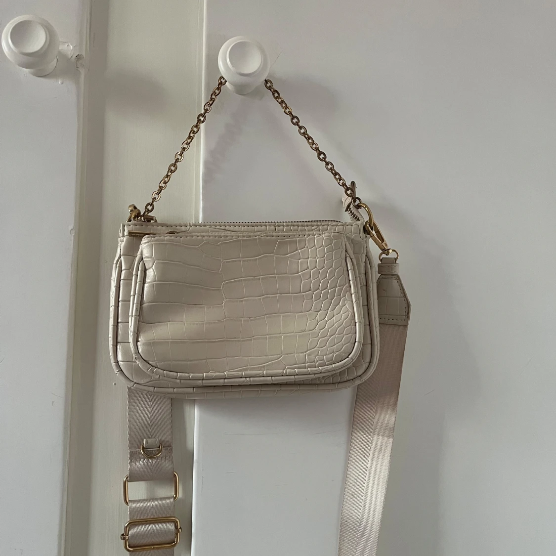 Beige axelväska  - 1