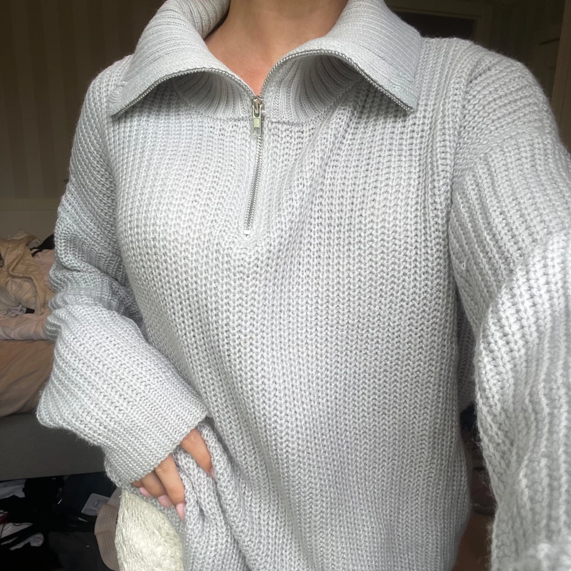 Ljusgrå stickad half zip tröja - 1