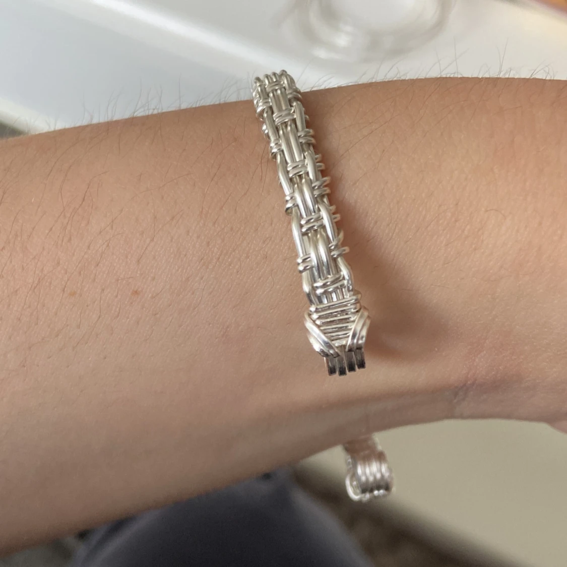 Handgjort silverarmband med lila sten - 2