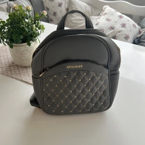 Fin ryggsäck - Fin ryggsäck från Anna Grace i Toppenskick!