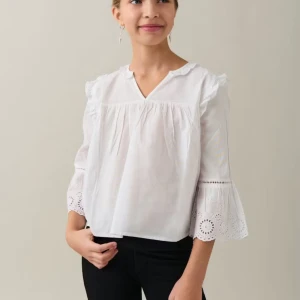 Blus  - Jättefin blus från Gina Tricot, bara använd några gånger så bra skick💕Skriv för fler bilder eller frågor