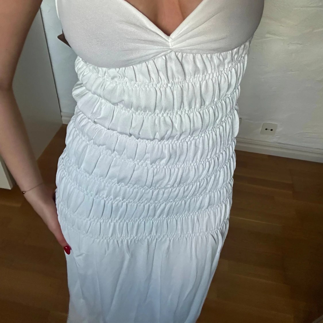 vit klänning Zara - 2