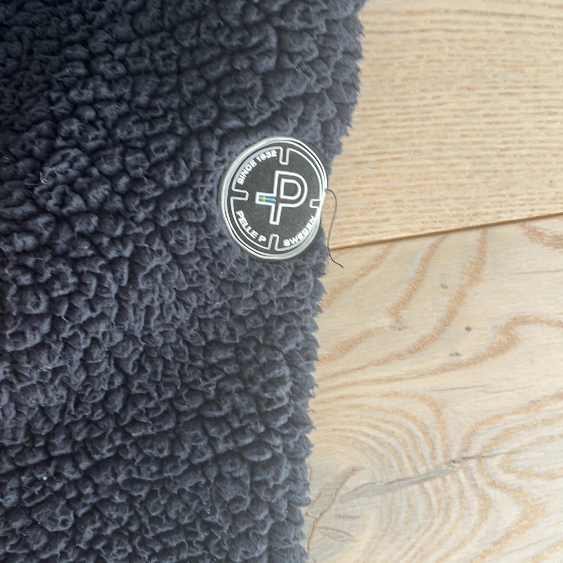 Svart/mörkblå fleece tröja från Pelle P - 2