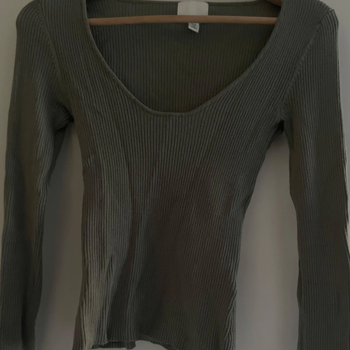 Grön ribbad tröja - 1