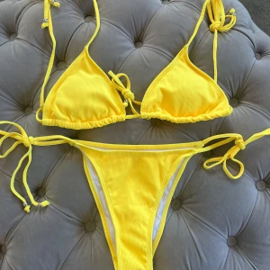 Bikini  - Helt ny bikini i storlek S! Så fin färg!💛💛
