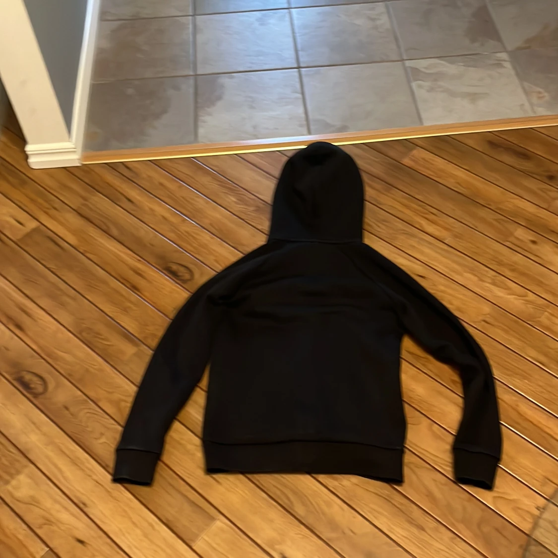 Svart hoodie från Peak Performance - 3