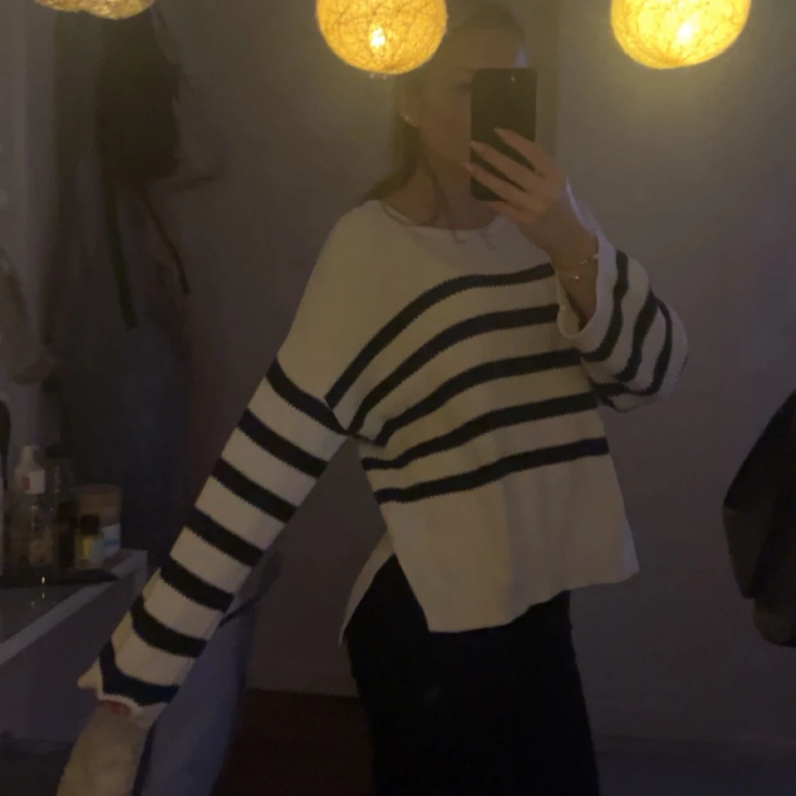 Vit och marinblå randig tröja från Vila - 1