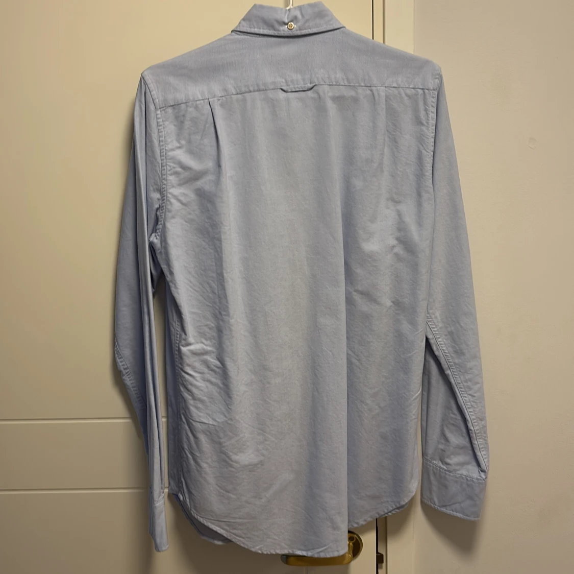 Ljusblå skjorta från GANT - 1