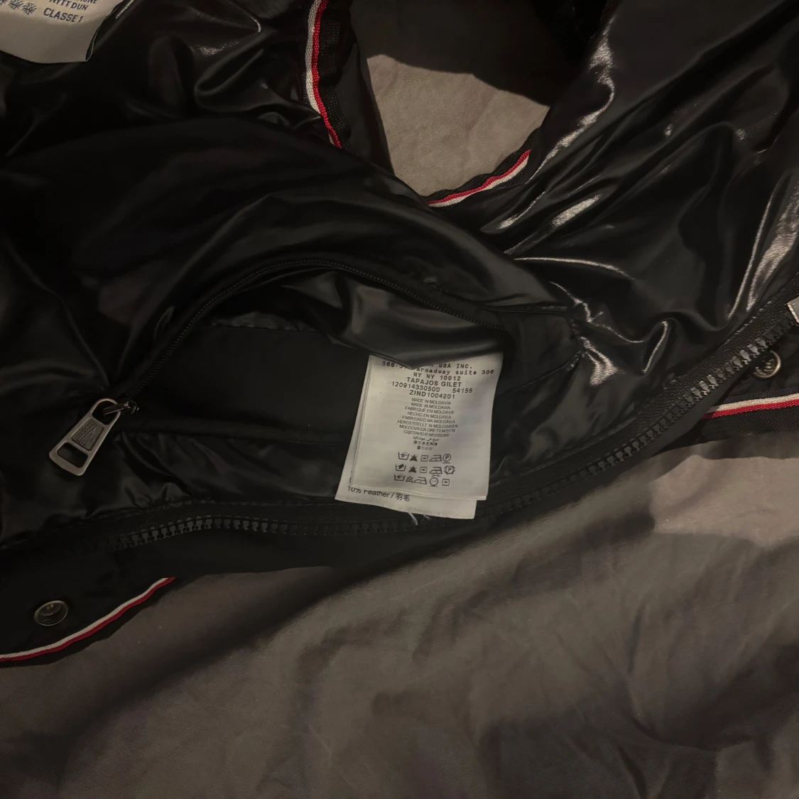 Svart dunväst från Moncler - 2