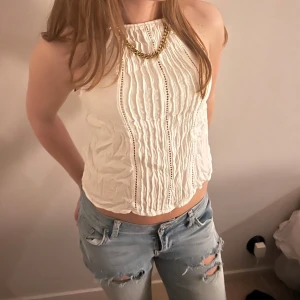 Vit topp - Jättesnyggg ärmlös vit topp!!💖💖🥹